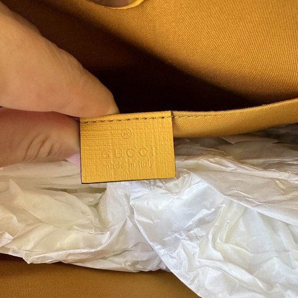 NWT Gucci GG Logo Tote Bag 605614 Yellow Navy Pvc Handbag Stylish Unique - Picture 9 of 10